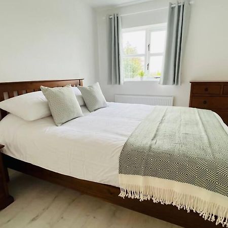 Private Apartment One On Lough Corrib, Oughterard Galway Exterior foto